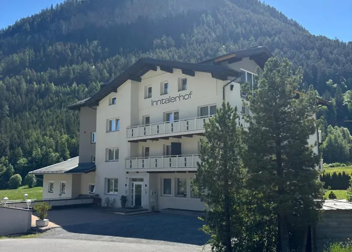 Apartment Inntalerhof 6 *